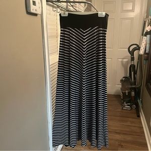 I.N. Studio Maxi Skirt